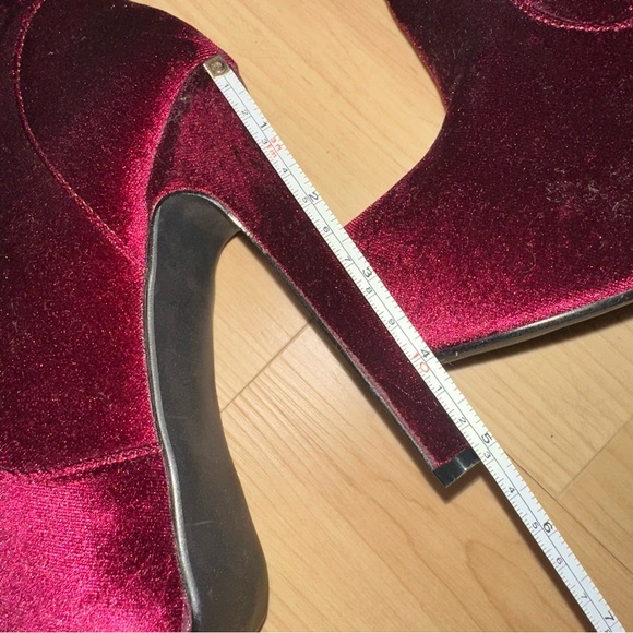 Shoe Dazzle Over-the-Knee / Thigh High Platform Velvet-Like Boots, Size 7 - Picture 2 of 10